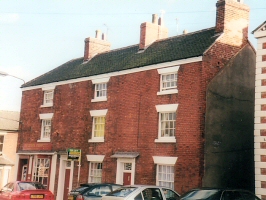 22 - 24 High St